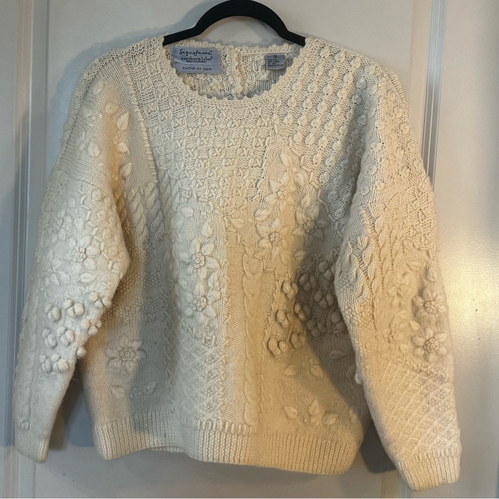Northern Isles Knitted By Hand Ivory Wool Pom Pom Floral RARE Luxury Sweater, M